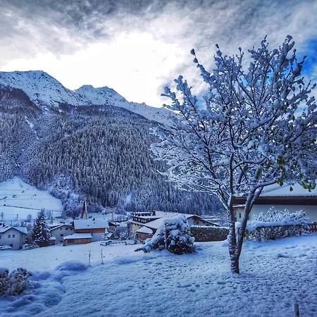 Gæstehus Gaestehaus Scherl Pettneu am Arlberg