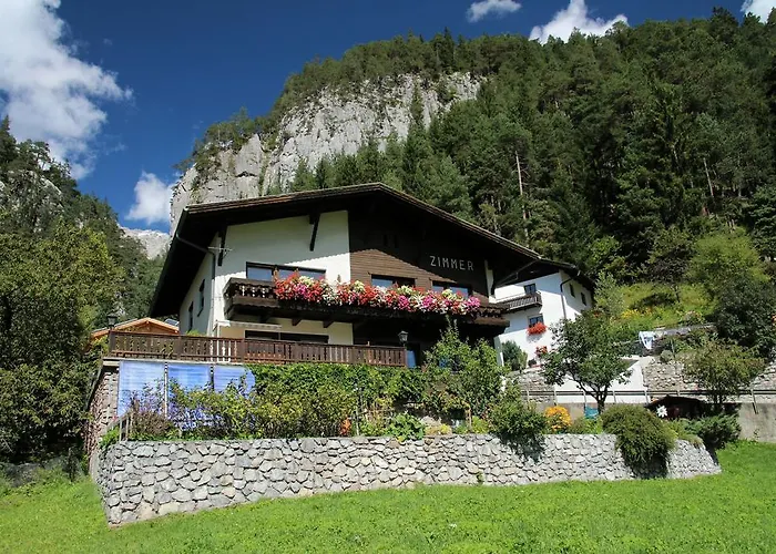 Gaestehaus Scherl 3* Pettneu am Arlberg