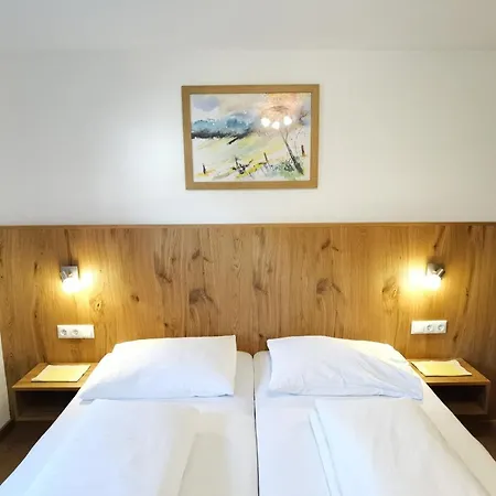 Gaestehaus Scherl 3* פרטנאו