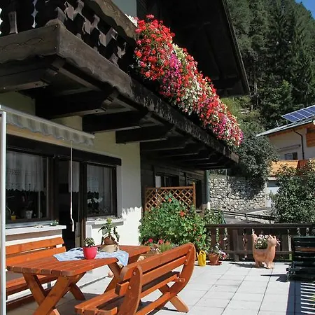 בית הארחה Gaestehaus Scherl 3*